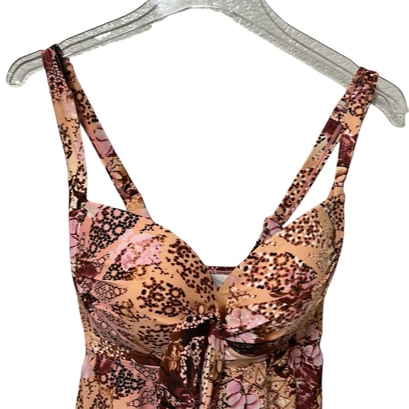 Torrid Medallion Print Flutter Tankini Top Size 1 D/DD - Picture 3 of 7
